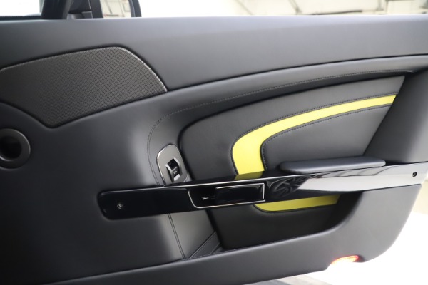 Used 2015 Aston Martin V12 Vantage S Coupe for sale $104,900 at Alfa Romeo of Greenwich in Greenwich CT 06830 16