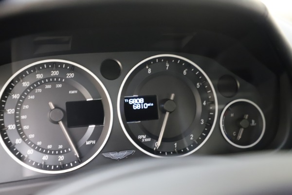 Used 2015 Aston Martin V12 Vantage S Coupe for sale $104,900 at Alfa Romeo of Greenwich in Greenwich CT 06830 18