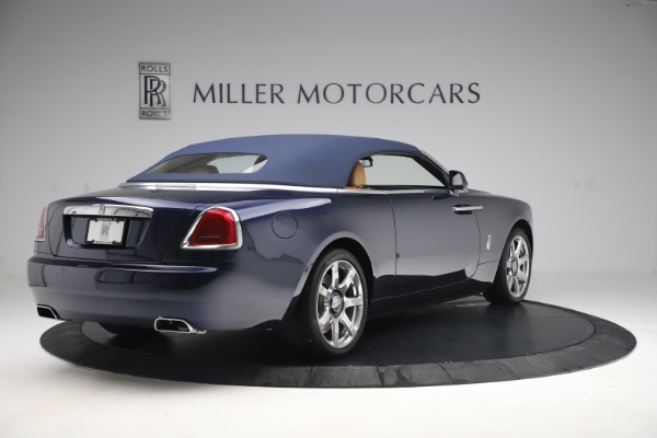 Used 2017 Rolls-Royce Dawn for sale Sold at Alfa Romeo of Greenwich in Greenwich CT 06830 16