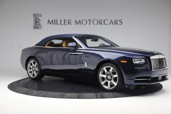 Used 2017 Rolls-Royce Dawn for sale Sold at Alfa Romeo of Greenwich in Greenwich CT 06830 17