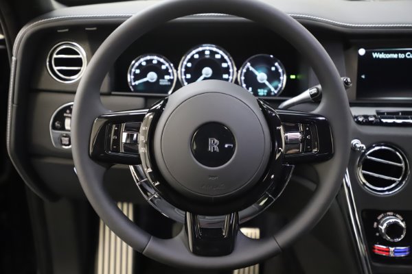 Used 2020 Rolls-Royce Cullinan for sale Call for price at Alfa Romeo of Greenwich in Greenwich CT 06830 18