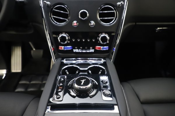 Used 2020 Rolls-Royce Cullinan for sale Call for price at Alfa Romeo of Greenwich in Greenwich CT 06830 19