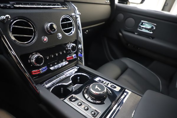 Used 2020 Rolls-Royce Cullinan for sale Call for price at Alfa Romeo of Greenwich in Greenwich CT 06830 20