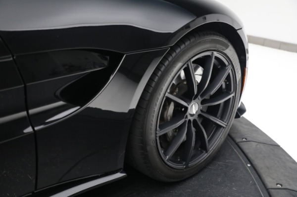 Used 2020 Aston Martin Vantage Coupe for sale $105,900 at Alfa Romeo of Greenwich in Greenwich CT 06830 28