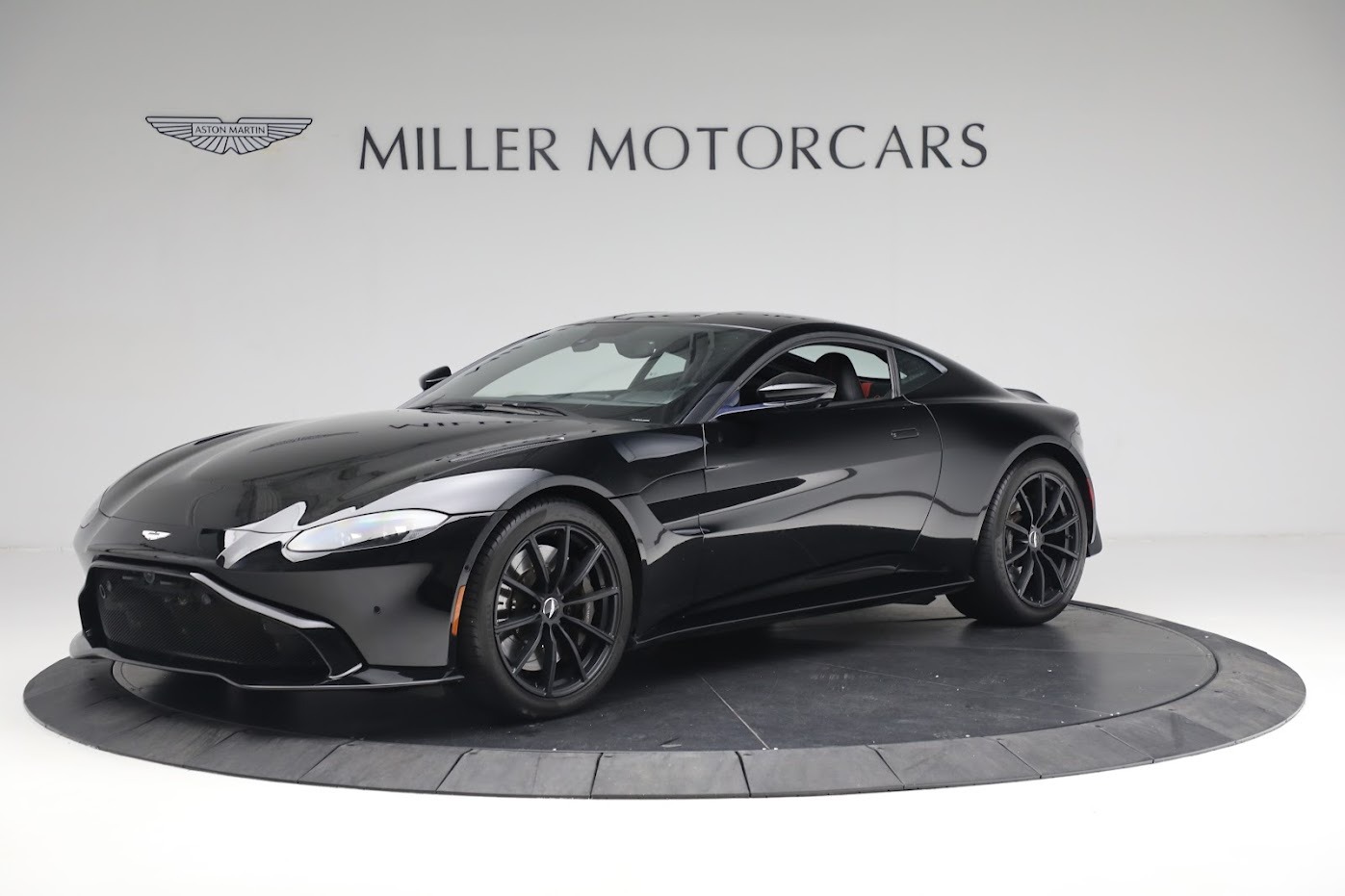 Used 2020 Aston Martin Vantage Coupe for sale $105,900 at Alfa Romeo of Greenwich in Greenwich CT 06830 1