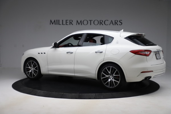 Used 2017 Maserati Levante S for sale Sold at Alfa Romeo of Greenwich in Greenwich CT 06830 4