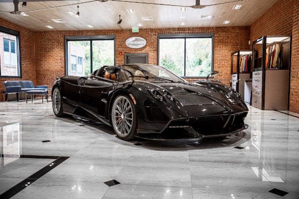 Used 2017 Pagani Huayra Roadster Roadster for sale Sold at Alfa Romeo of Greenwich in Greenwich CT 06830 3