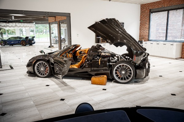 Used 2017 Pagani Huayra Roadster Roadster for sale Sold at Alfa Romeo of Greenwich in Greenwich CT 06830 7