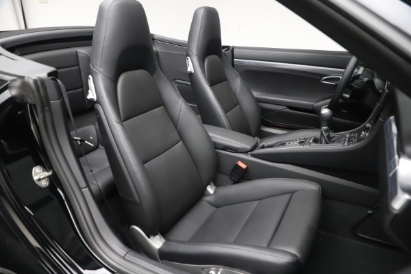 Used 2017 Porsche 911 Carrera 4S for sale Sold at Alfa Romeo of Greenwich in Greenwich CT 06830 26