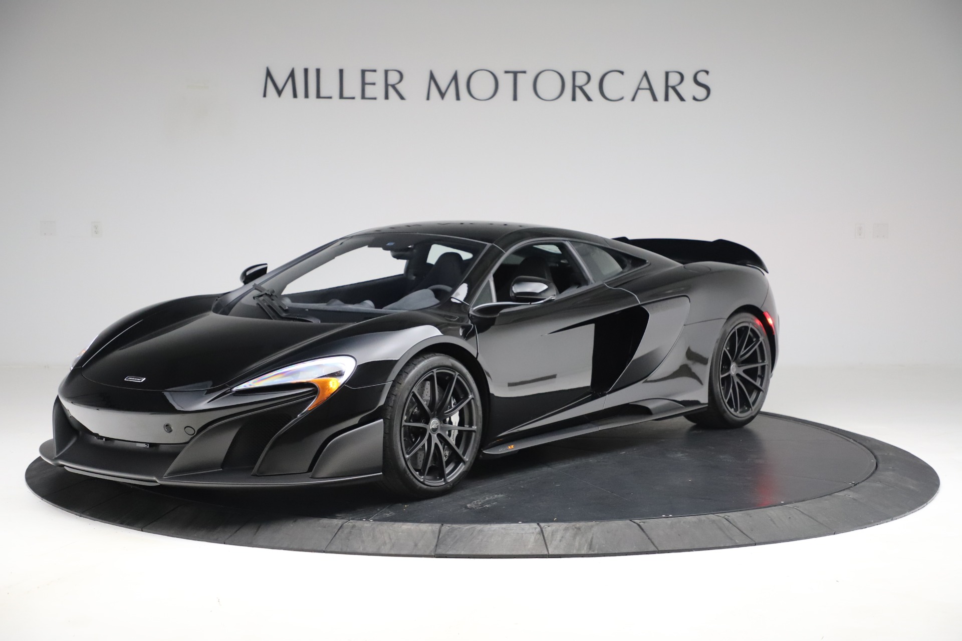 Used 2016 McLaren 675LT COUPE for sale Sold at Alfa Romeo of Greenwich in Greenwich CT 06830 1