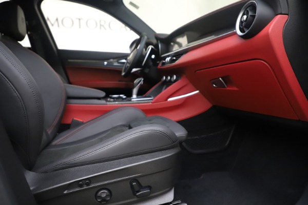 Used 2019 Alfa Romeo Stelvio Quadrifoglio for sale $67,900 at Alfa Romeo of Greenwich in Greenwich CT 06830 23