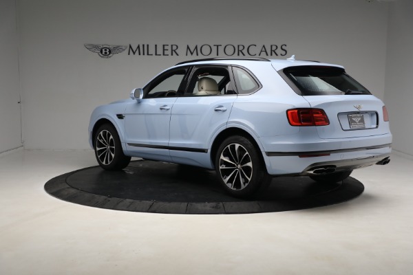 Used 2020 Bentley Bentayga V8 for sale $129,900 at Alfa Romeo of Greenwich in Greenwich CT 06830 7