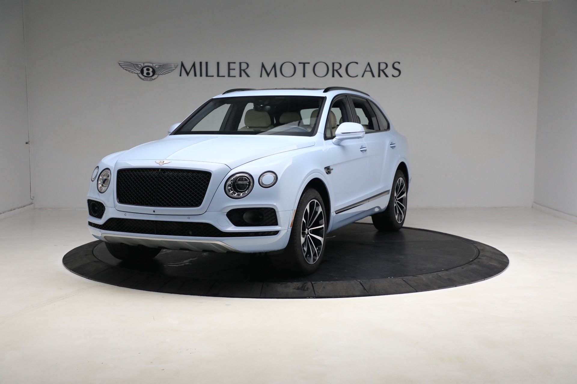 Used 2020 Bentley Bentayga V8 for sale $129,900 at Alfa Romeo of Greenwich in Greenwich CT 06830 1