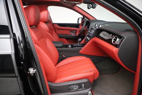 Used 2020 Bentley Bentayga V8 for sale $154,900 at Alfa Romeo of Greenwich in Greenwich CT 06830 25