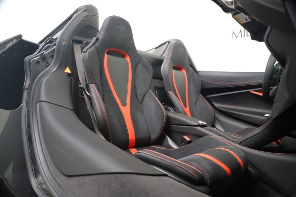Used 2020 McLaren 720S Spider for sale $334,900 at Alfa Romeo of Greenwich in Greenwich CT 06830 28