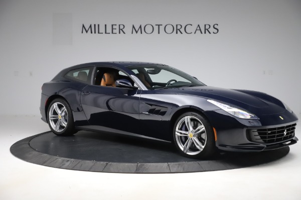 Used 2017 Ferrari GTC4Lusso for sale $231,900 at Alfa Romeo of Greenwich in Greenwich CT 06830 10
