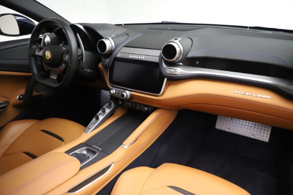 Used 2017 Ferrari GTC4Lusso for sale $231,900 at Alfa Romeo of Greenwich in Greenwich CT 06830 18