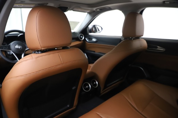 New 2019 Alfa Romeo Giulia Q4 for sale Sold at Alfa Romeo of Greenwich in Greenwich CT 06830 20