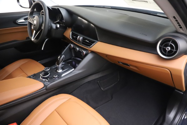 New 2019 Alfa Romeo Giulia Q4 for sale Sold at Alfa Romeo of Greenwich in Greenwich CT 06830 22