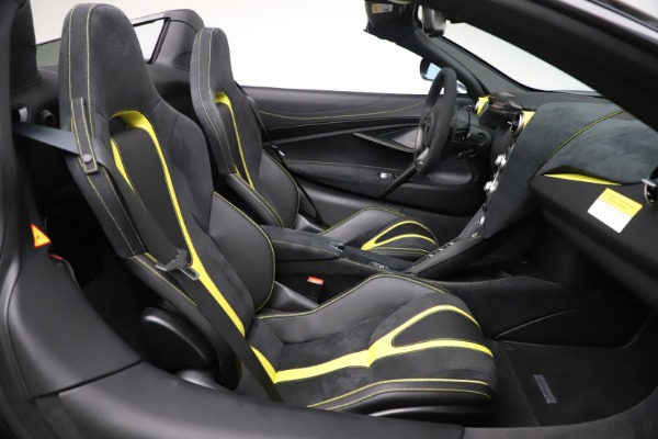 Used 2020 McLaren 720S Spider for sale Sold at Alfa Romeo of Greenwich in Greenwich CT 06830 25