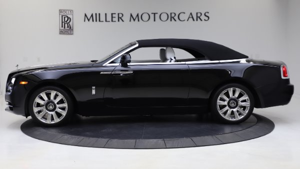 Used 2016 Rolls-Royce Dawn for sale Sold at Alfa Romeo of Greenwich in Greenwich CT 06830 12