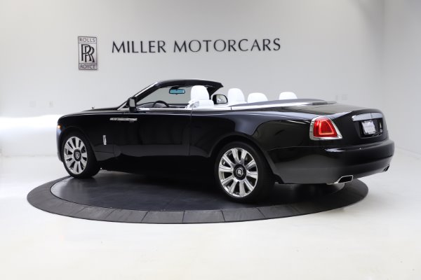 Used 2016 Rolls-Royce Dawn for sale Sold at Alfa Romeo of Greenwich in Greenwich CT 06830 4