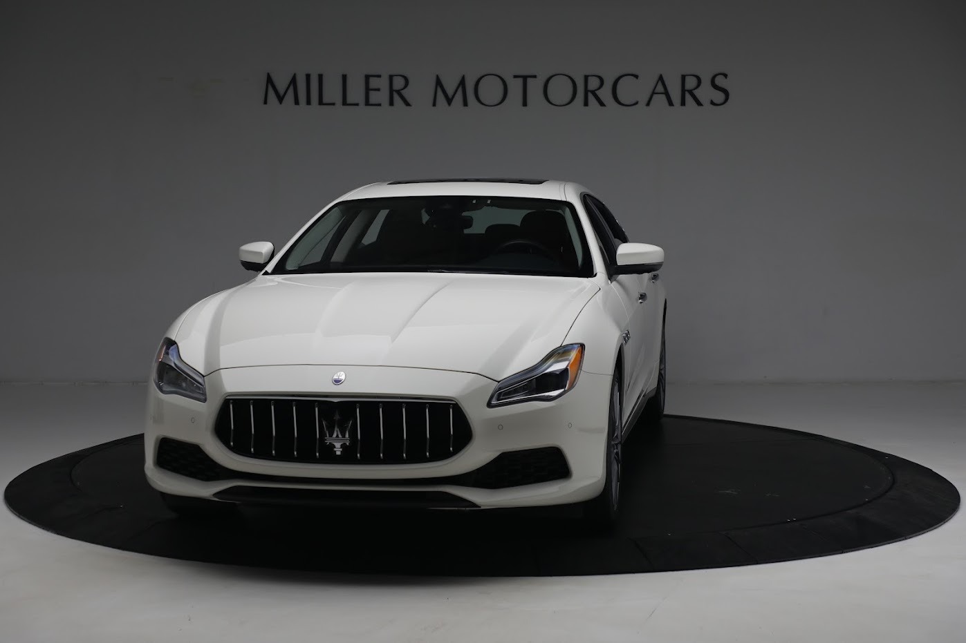 Used 2019 Maserati Quattroporte S Q4 for sale Sold at Alfa Romeo of Greenwich in Greenwich CT 06830 1