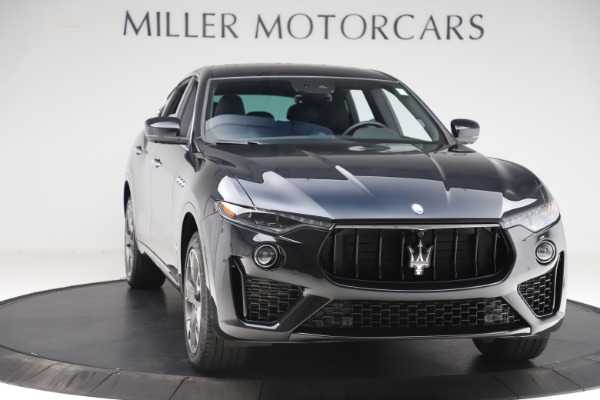 New 2019 Maserati Levante Q4 GranSport for sale Sold at Alfa Romeo of Greenwich in Greenwich CT 06830 11