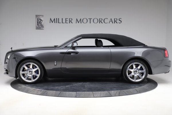 Used 2017 Rolls-Royce Dawn for sale Sold at Alfa Romeo of Greenwich in Greenwich CT 06830 15