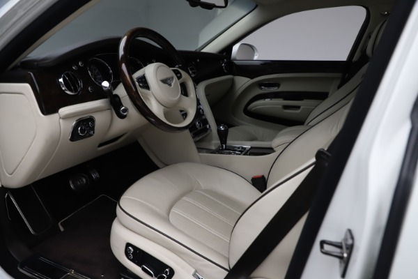 Used 2016 Bentley Mulsanne for sale Sold at Alfa Romeo of Greenwich in Greenwich CT 06830 17