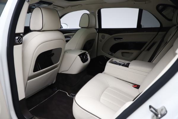 Used 2016 Bentley Mulsanne for sale Sold at Alfa Romeo of Greenwich in Greenwich CT 06830 21