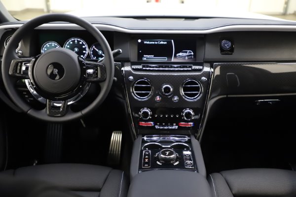 New 2020 Rolls-Royce Cullinan Black Badge for sale $451,625 at Alfa Romeo of Greenwich in Greenwich CT 06830 14