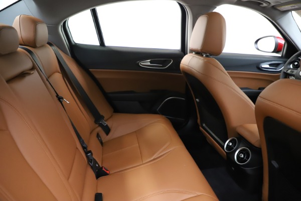 New 2020 Alfa Romeo Giulia Q4 for sale $45,740 at Alfa Romeo of Greenwich in Greenwich CT 06830 27