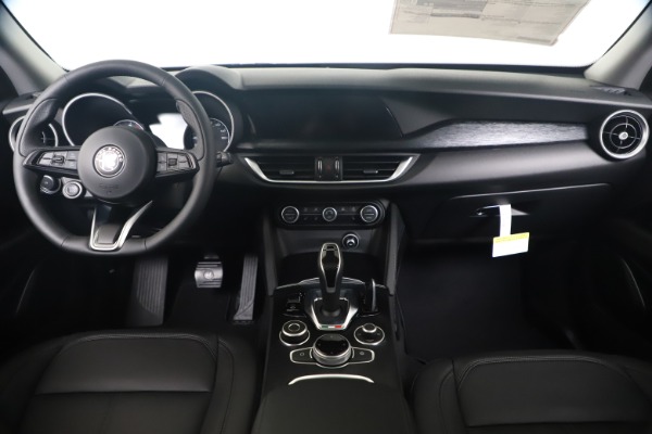 New 2020 Alfa Romeo Stelvio Q4 for sale Sold at Alfa Romeo of Greenwich in Greenwich CT 06830 16