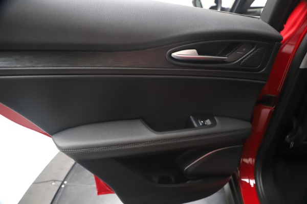 New 2020 Alfa Romeo Stelvio Q4 for sale Sold at Alfa Romeo of Greenwich in Greenwich CT 06830 21