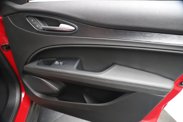 New 2020 Alfa Romeo Stelvio Q4 for sale Sold at Alfa Romeo of Greenwich in Greenwich CT 06830 25