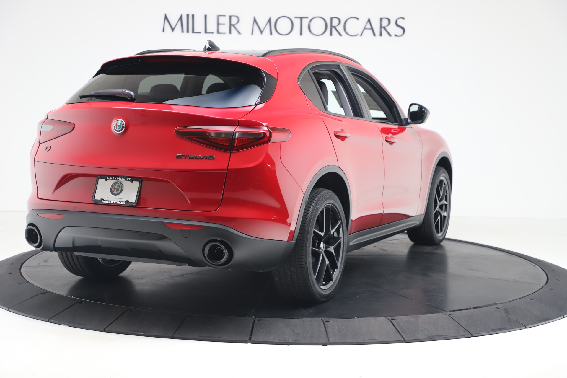 BBR Models 1:18 Alfa Romeo Stelvio Quadrifoglio L. A. Auto