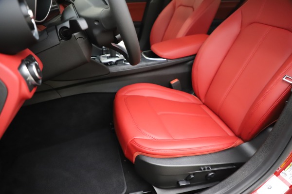New 2020 Alfa Romeo Giulia Q4 for sale $45,740 at Alfa Romeo of Greenwich in Greenwich CT 06830 15