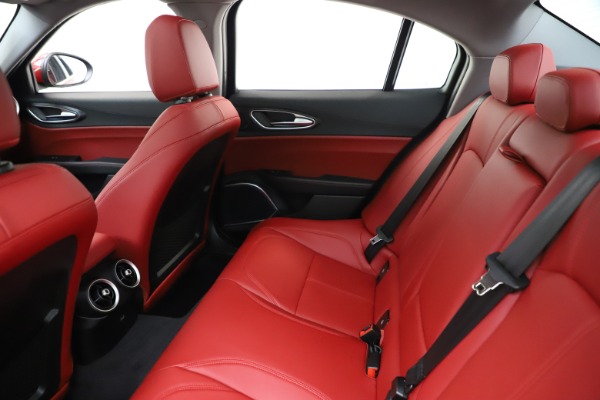 New 2020 Alfa Romeo Giulia Q4 for sale $45,740 at Alfa Romeo of Greenwich in Greenwich CT 06830 19