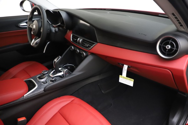 New 2020 Alfa Romeo Giulia Q4 for sale $45,740 at Alfa Romeo of Greenwich in Greenwich CT 06830 22