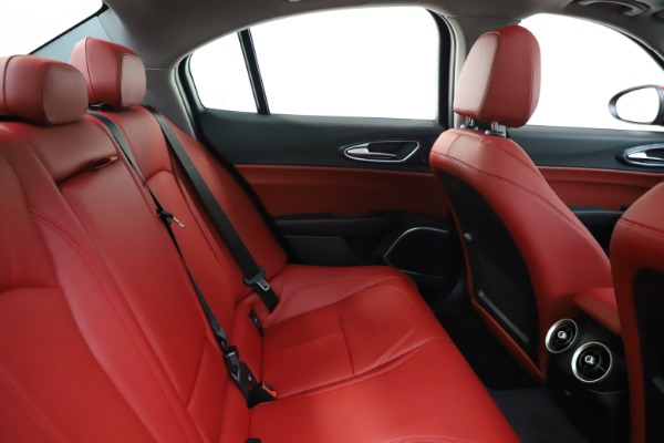 New 2020 Alfa Romeo Giulia Q4 for sale $45,740 at Alfa Romeo of Greenwich in Greenwich CT 06830 27
