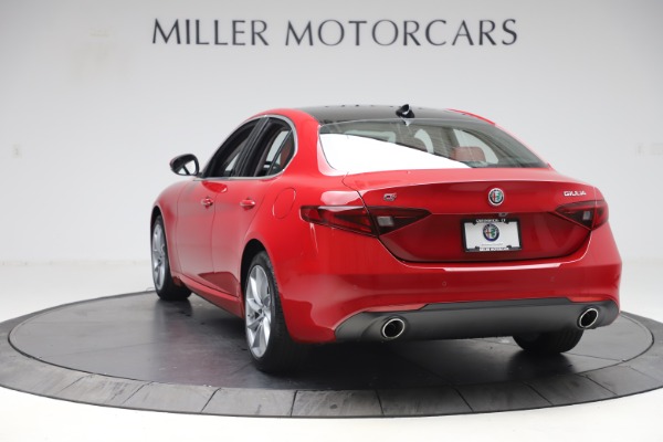 New 2020 Alfa Romeo Giulia Q4 for sale $45,740 at Alfa Romeo of Greenwich in Greenwich CT 06830 5