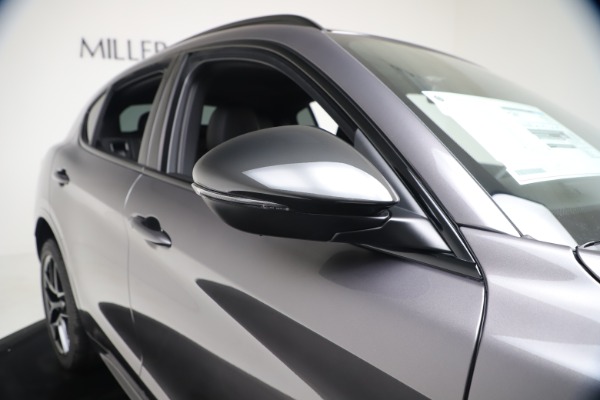 New 2020 Alfa Romeo Stelvio Ti Sport Q4 for sale Sold at Alfa Romeo of Greenwich in Greenwich CT 06830 13