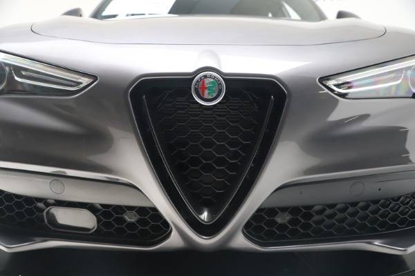 New 2020 Alfa Romeo Stelvio Ti Sport Q4 for sale Sold at Alfa Romeo of Greenwich in Greenwich CT 06830 14