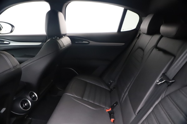 New 2020 Alfa Romeo Stelvio Ti Sport Q4 for sale Sold at Alfa Romeo of Greenwich in Greenwich CT 06830 22