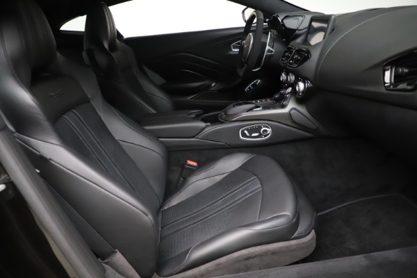 New 2020 Aston Martin Vantage Coupe for sale $184,787 at Alfa Romeo of Greenwich in Greenwich CT 06830 20