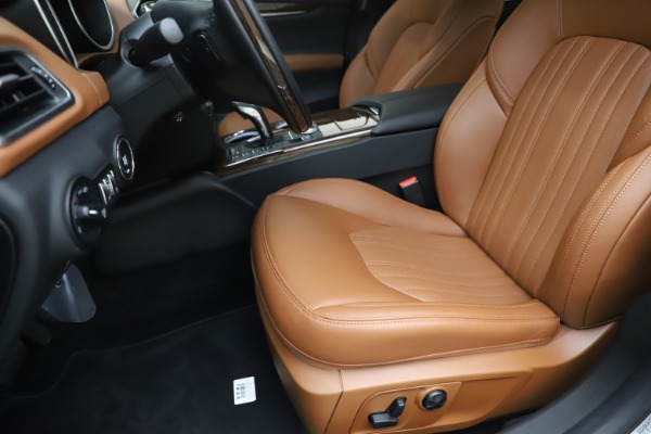 New 2020 Maserati Ghibli S Q4 GranLusso for sale $89,535 at Alfa Romeo of Greenwich in Greenwich CT 06830 15