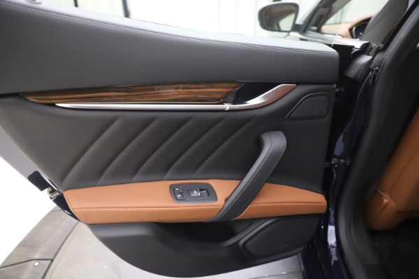 New 2020 Maserati Ghibli S Q4 GranLusso for sale $89,535 at Alfa Romeo of Greenwich in Greenwich CT 06830 21
