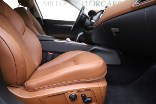 New 2020 Maserati Ghibli S Q4 GranLusso for sale $89,535 at Alfa Romeo of Greenwich in Greenwich CT 06830 23