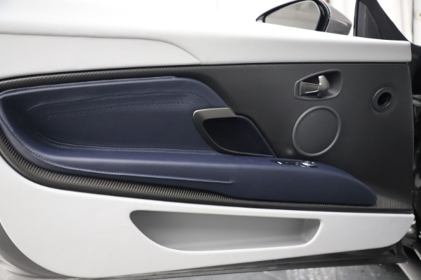 New 2020 Aston Martin DB11 Volante Convertible for sale $271,161 at Alfa Romeo of Greenwich in Greenwich CT 06830 17